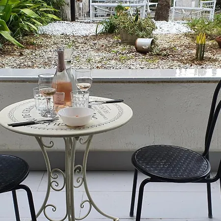 Carnivaldomus Appartement *